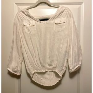White 3/4 length cropped top
